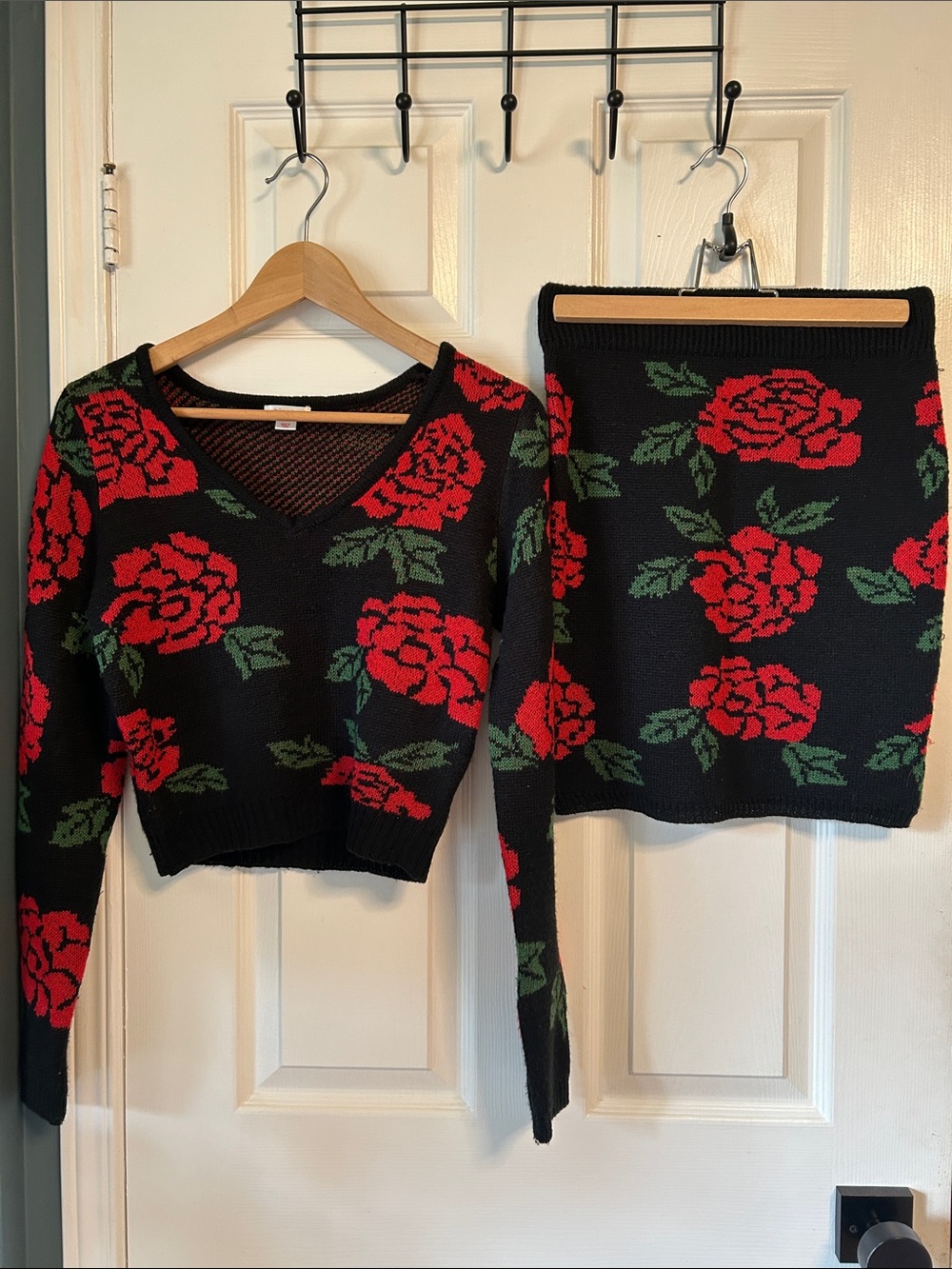 Xhilaration Black V-Neck Sweater & Skirt Set with Red Rose Motif